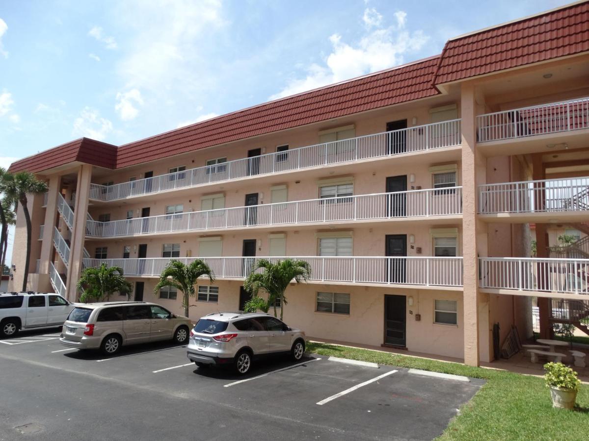 Spanish Main Unit 4- Direct Oceanfront Condo! Cocoa Beach Esterno foto