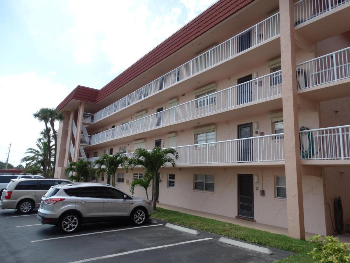 Spanish Main Unit 4- Direct Oceanfront Condo! Cocoa Beach Esterno foto