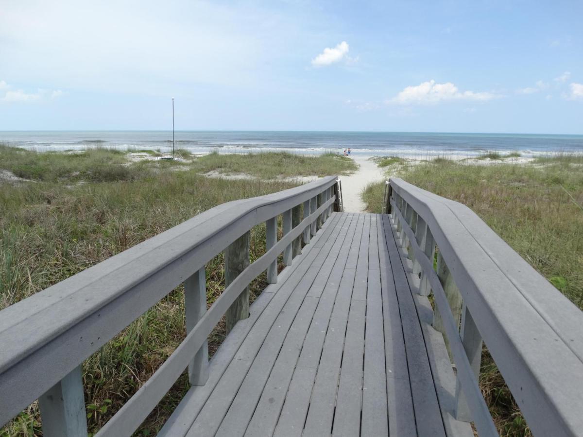 Spanish Main Unit 4- Direct Oceanfront Condo! Cocoa Beach Esterno foto